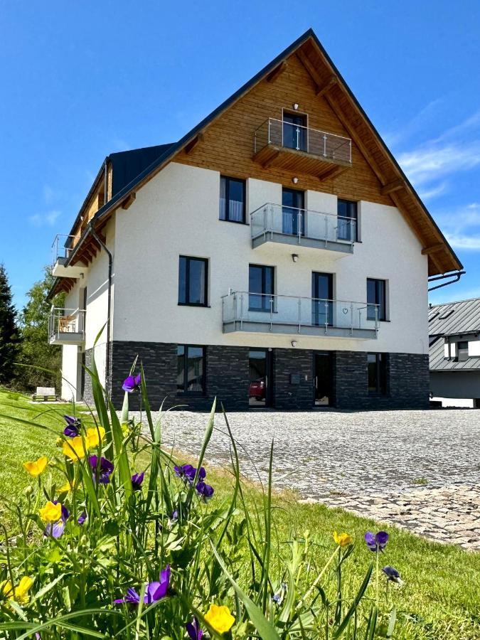 Apartman Pod Plesivcem Абертами Екстер'єр фото